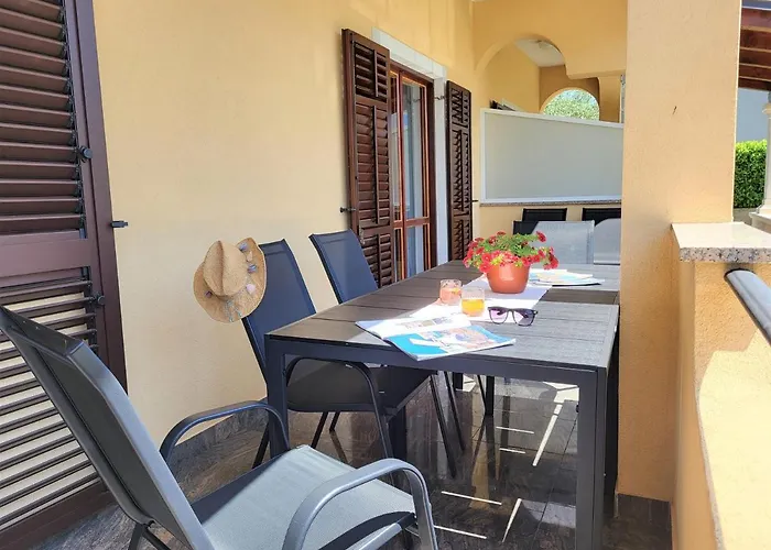 Cozy Apartment Mandula
